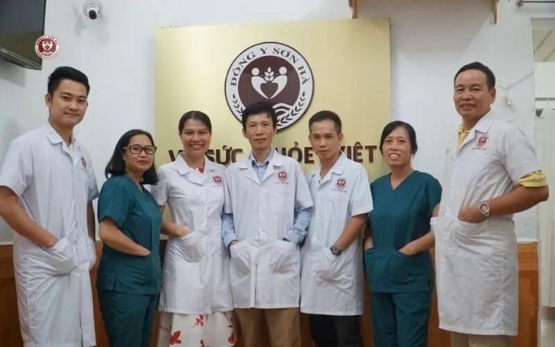 Đội ngũ bác sĩ phòng khám Đông y Sơn Hà